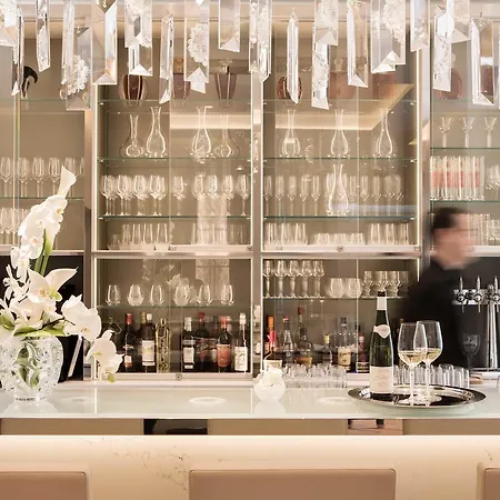 Chateau Hochberg, & Restaurant 4* Wingen-sur-Moder