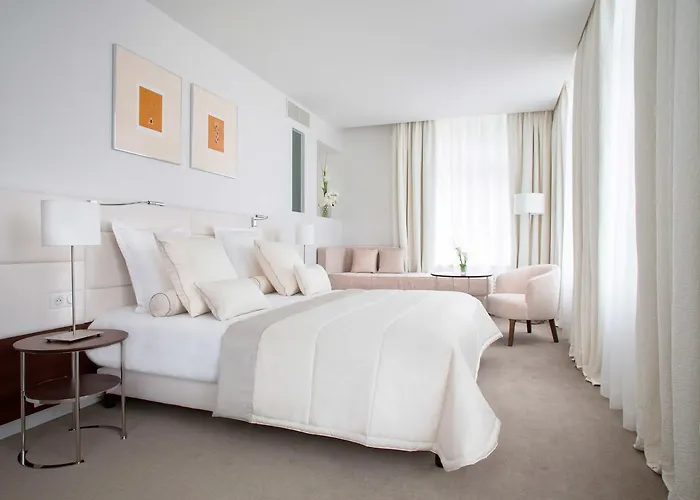 Chateau Hochberg, & Restaurant 4* Wingen-sur-Moder